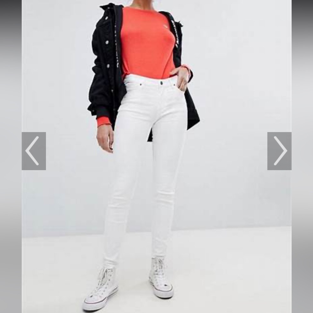 Armani Exchange white jeans, sz 6